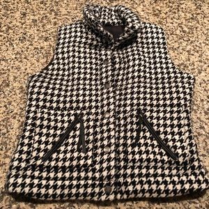 BB Dakota houndstooth knit vest